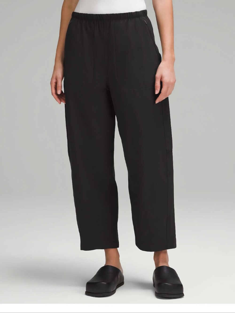 Lululemon Lightweight Mid-Rise Barrel-Leg Cropped Pant🖤